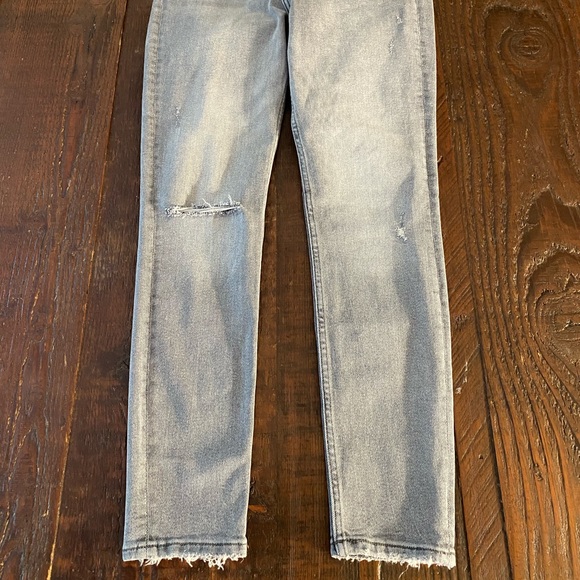 Zara jeans - Picture 1 of 3